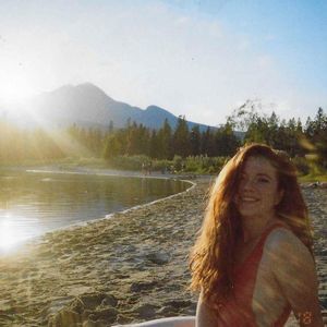 Meet your Posher, Christine